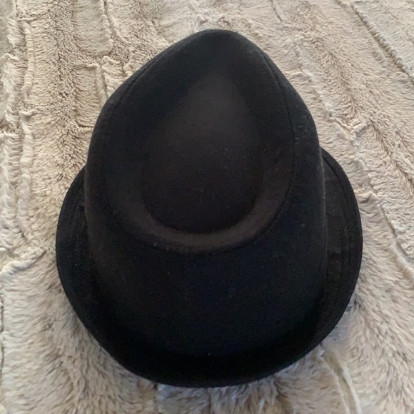 Hat - Picture 2 of 3